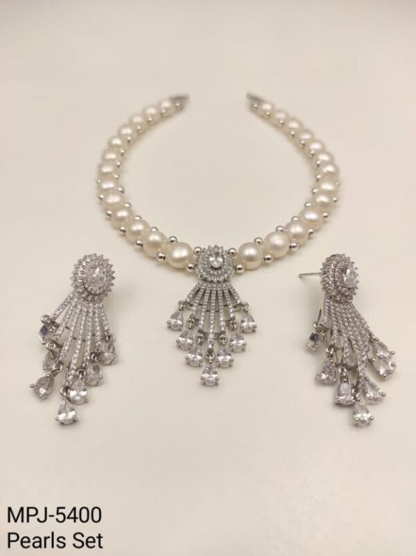 Pearl set