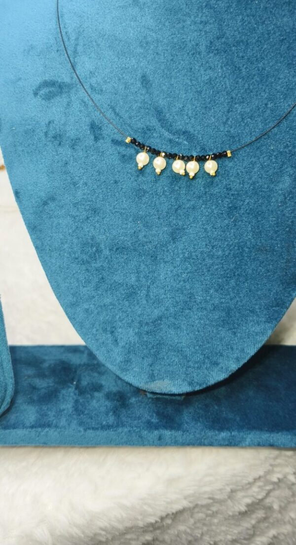 Invisible Chain With Black Beads